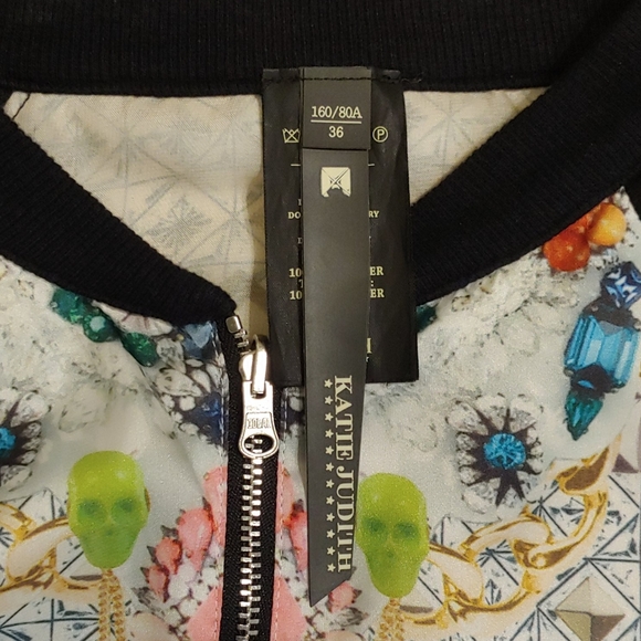 Katie Judith Light weight Crop Bomber - Picture 4 of 7